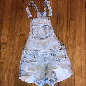 🌸American Eagle Overalls🌸